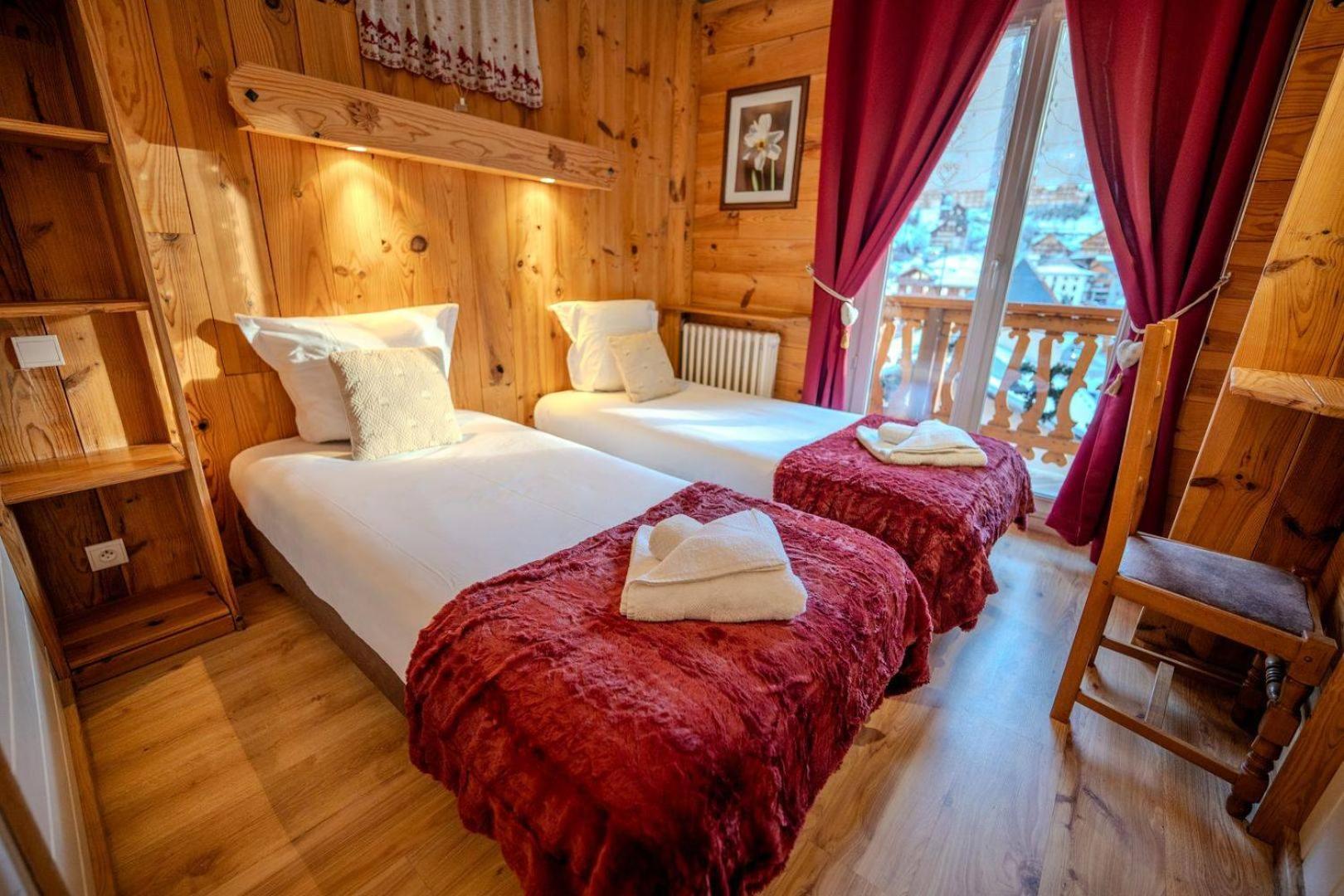 Hotel Du Centre ヴァロワール エクステリア 写真