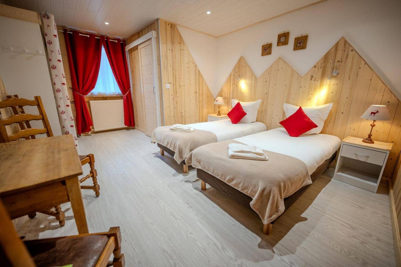 Hotel Du Centre ヴァロワール エクステリア 写真