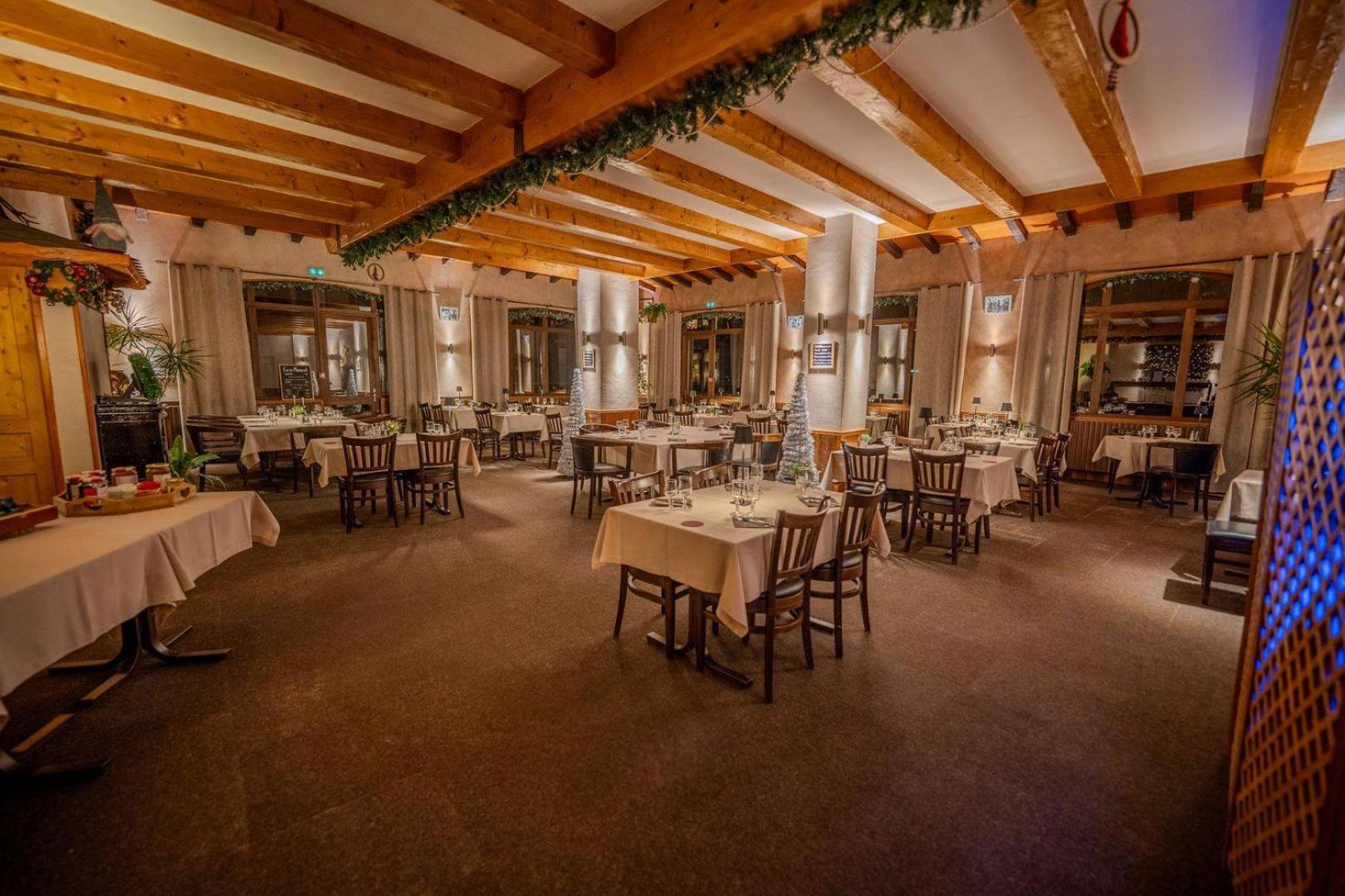 Hotel Du Centre ヴァロワール エクステリア 写真